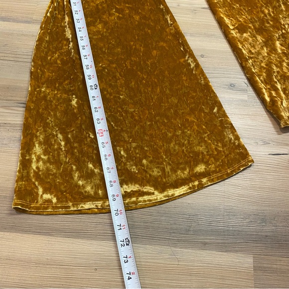 Stardust Gold Velvet Mystique Slim Bell Onesie Gold Velvet Jumpsuit,Size Medium - Picture 16 of 16